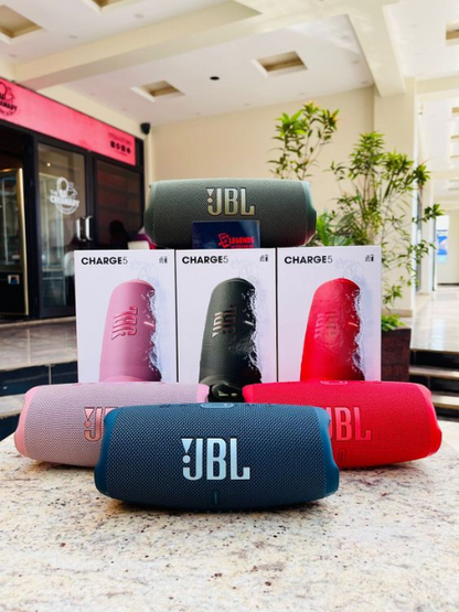 Pack 3 en 1 PowerLife 💼🔋🎶 – Bolso Antirrobo + JBL Charge 5 + T500